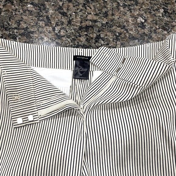 Ann Taylor cream & black striped cropped pants Curvy fit Size 8 - Picture 3 of 9